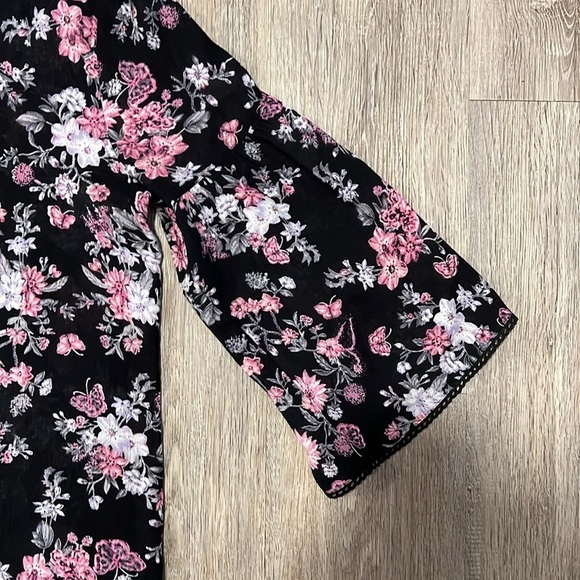 Papa Vancouver Floral Tunic Top​​​​ - Picture 4 of 15